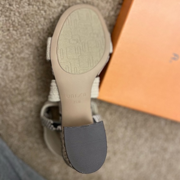 Unisa Elzie White Multi Fabric Sandal - Picture 5 of 7